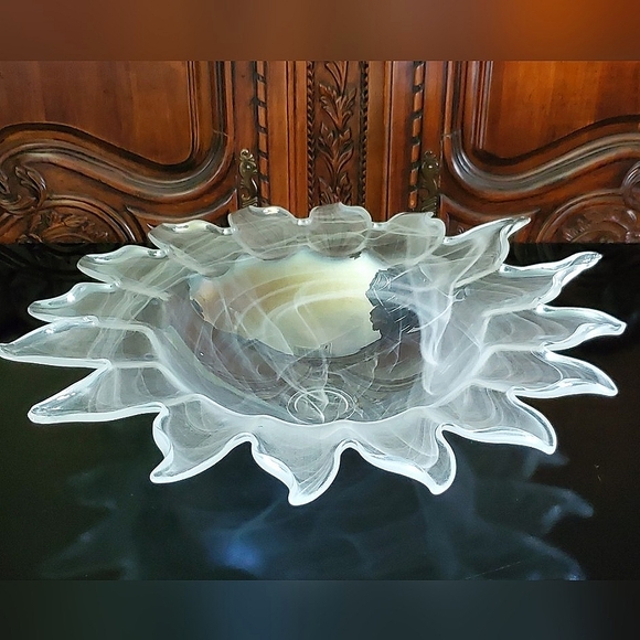 Huge 19 1/2" Helios ☀️ Sun Art Glass Bowl - Picture 10 of 10